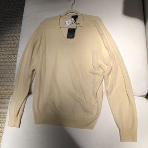 Jos A Bank, 100% Cashmere Sweater. Ivory color